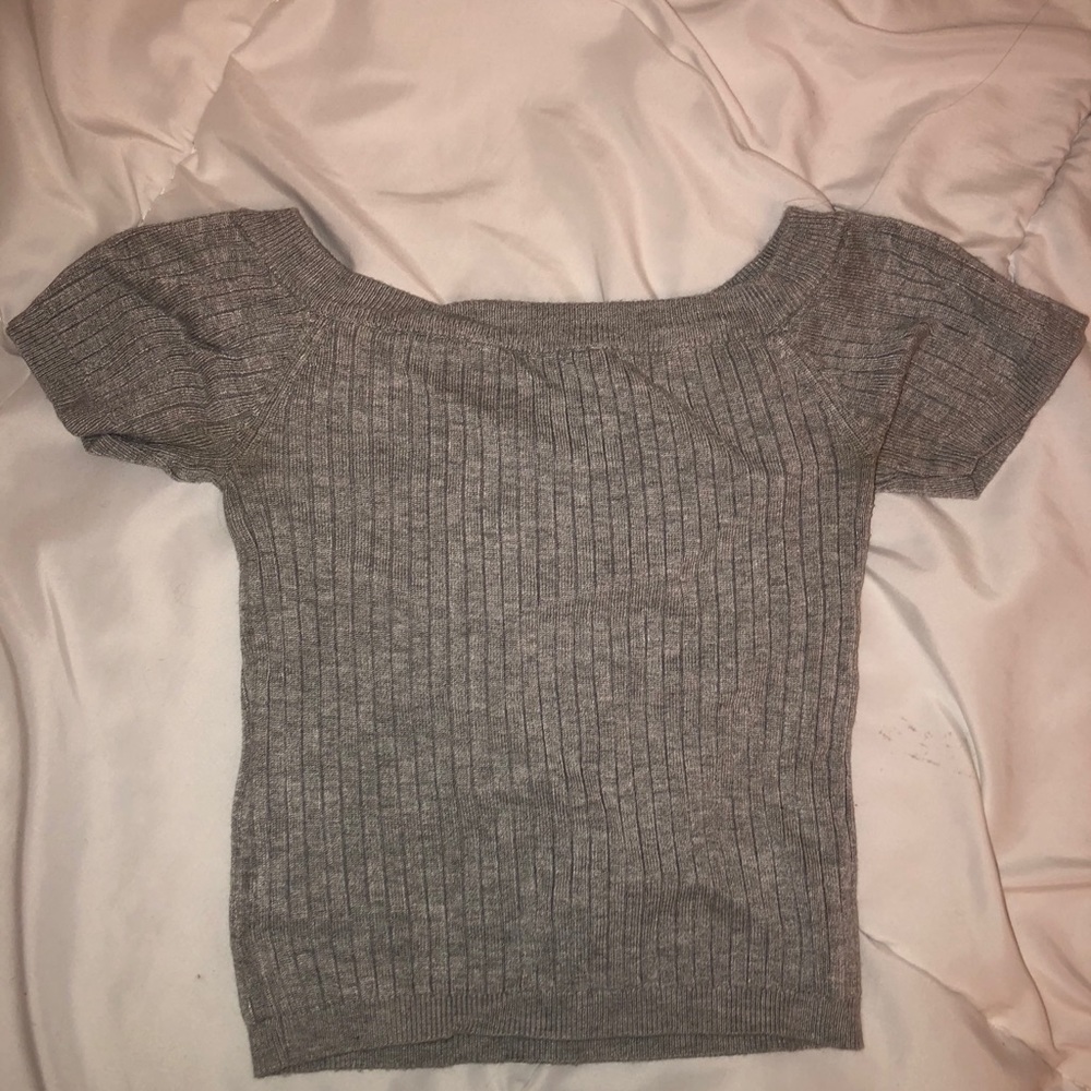 Crop top - Picture 2 of 3